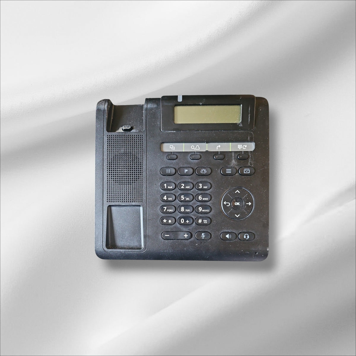 100 x Siemens Unify OpenScape CP200 SIP VoIP Desk Phones PoE L30250-F600-C426